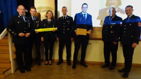 Die Patenvereine Pommelsbrunn und Hohenstadt überr