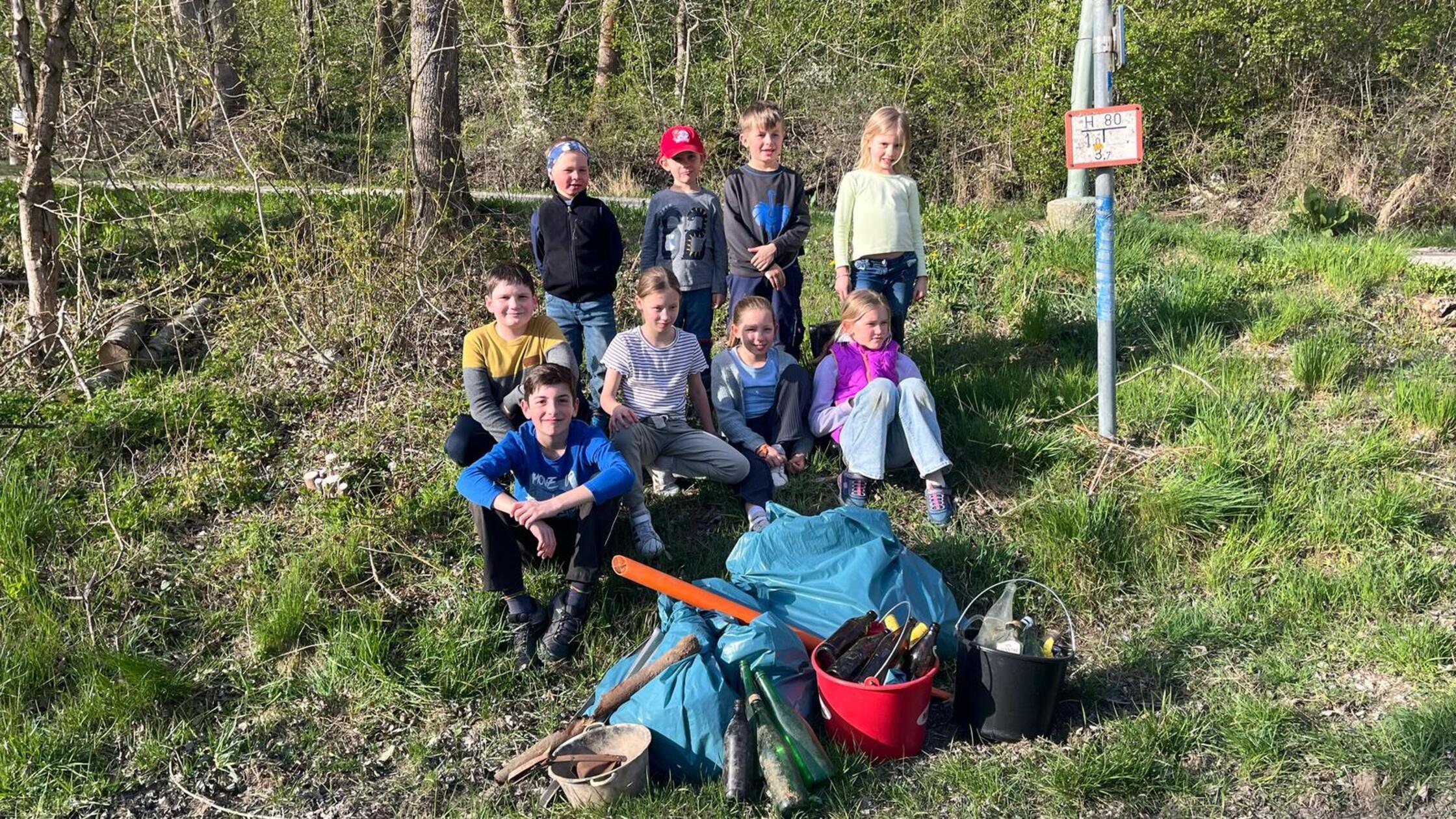 Kinder in Pelchenhofen sammelten Unrat und verdienten sich redlich ...