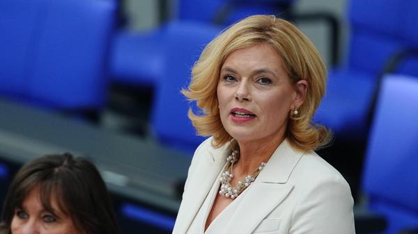 ARCHIV - 25.03.2025, Berlin: Julia Klöckner (CDU),