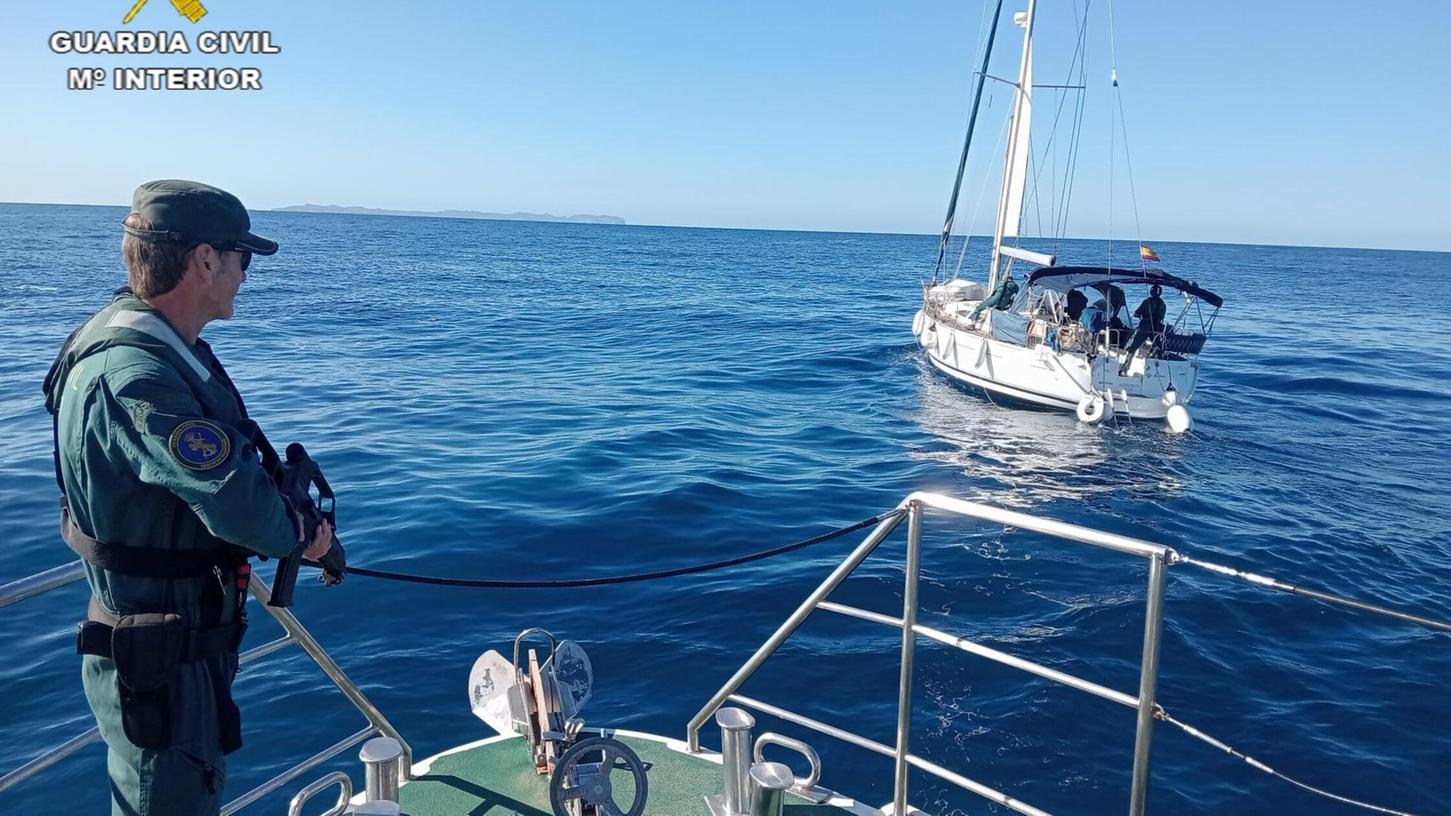 Wohin die beiden Obdachlosen mit dem auf Mallorca geklauten Segelboot wollten, ist unbekannt. Wohin die beiden Obdachlosen mit dem auf Mallorca geklauten Segelboot wollten, ist unbekannt.