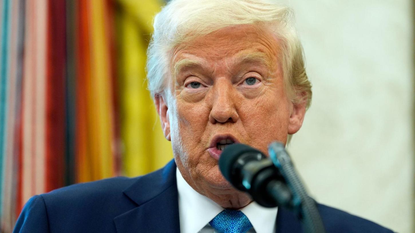 US-Präsident Trump macht dem ukrainischen Präsidenten Wolodymyr Selenskyj schwere Vorwürfe. US-Präsident Trump macht dem ukrainischen Präsidenten Wolodymyr Selenskyj schwere Vorwürfe.