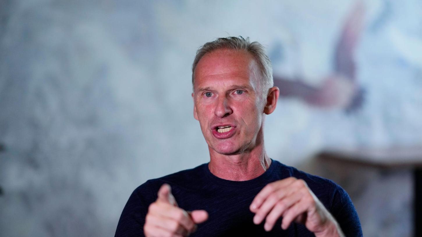 Der ehemalige NHL-Torhüter Dominik Hasek. Der ehemalige NHL-Torhüter Dominik Hasek.