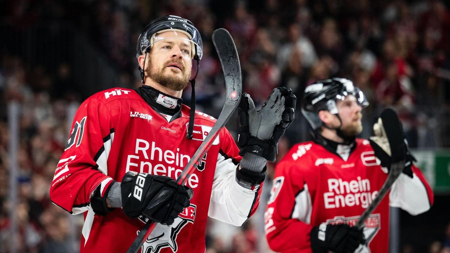 Bei Haie-Kapitän Moritz Müller ist nach dem verlorenen DEL-Finale vieles unklar Bei Haie-Kapitän Moritz Müller ist nach dem verlorenen DEL-Finale vieles unklar