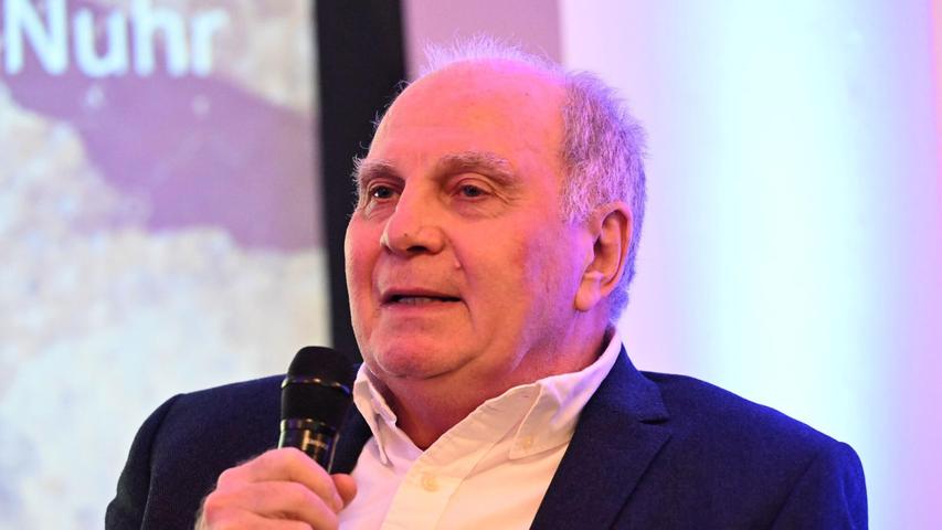 Keiner hätte den Titel mehr verdient als Harry Kane - findet Ehrenpräsident Uli Hoeneß. Keiner hätte den Titel mehr verdient als Harry Kane - findet Ehrenpräsident Uli Hoeneß.