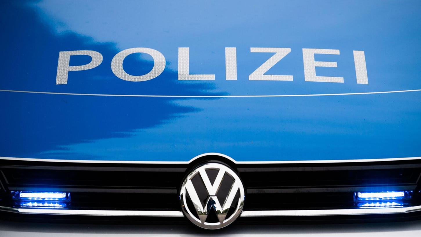 Zu einem tödlichen Unfall im Landkreis Main-Spessart wurde die Polizei am Vormittag gerufen. (Symbolbild) Zu einem tödlichen Unfall im Landkreis Main-Spessart wurde die Polizei am Vormittag gerufen. (Symbolbild)