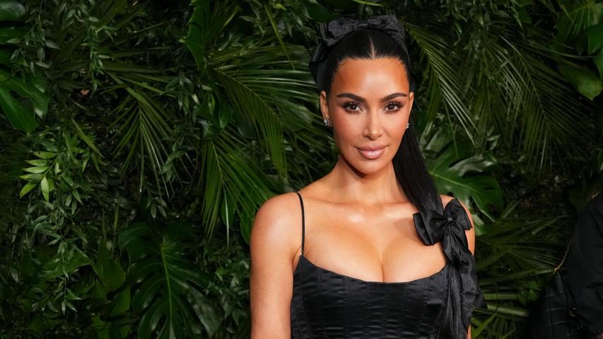 Kardashian blieb bei dem Überfall körperlich unversehrt, zeigte sich aber sehr schockiert. (Archivbild) Kardashian blieb bei dem Überfall körperlich unversehrt, zeigte sich aber sehr schockiert. (Archivbild)