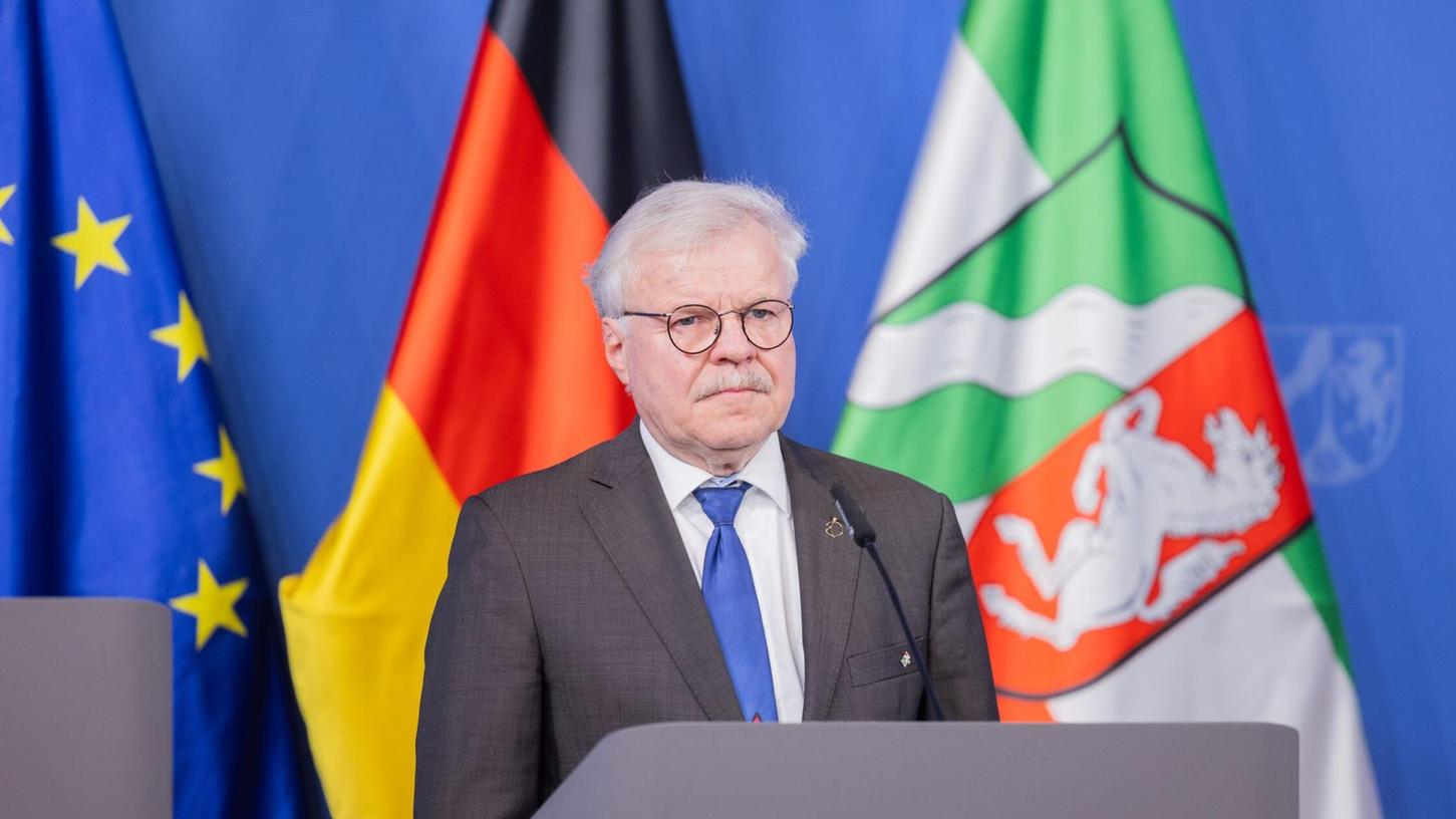 Reinhold Ewald ist der erste Raumfahrtbotschafter in NRW. Reinhold Ewald ist der erste Raumfahrtbotschafter in NRW.