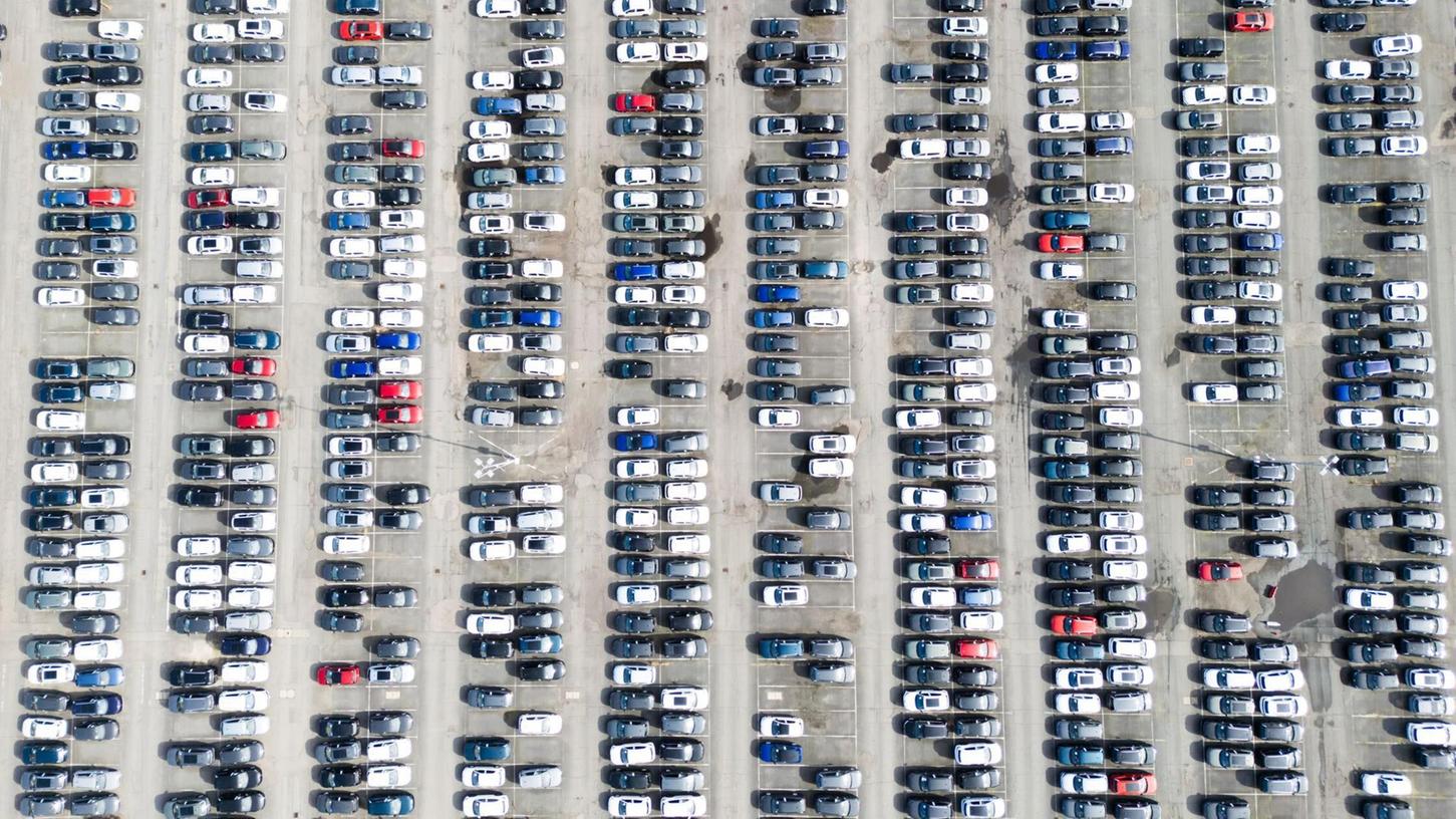 Die Zölle von US-Präsident Trump kommen zur Unzeit für deutsche Autobauer. (Archivbild) Die Zölle von US-Präsident Trump kommen zur Unzeit für deutsche Autobauer. (Archivbild)