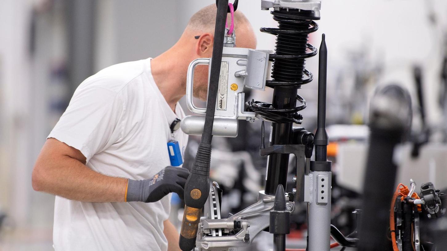 Die deutschen Arbeitskosten bleiben über dem EU-Schnitt. Die deutschen Arbeitskosten bleiben über dem EU-Schnitt.