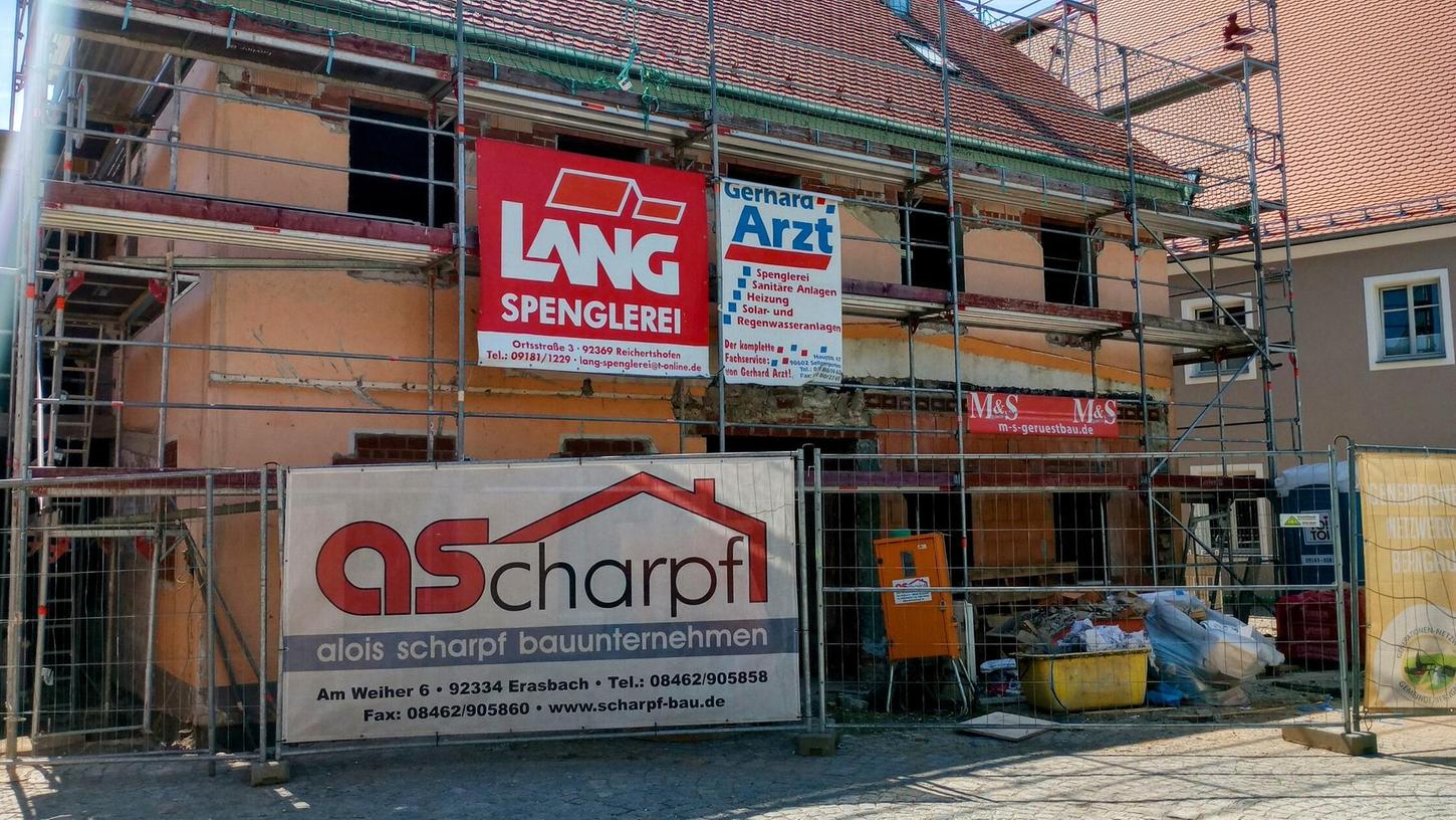 Zur bundesweiten Aktion „Tag der Städtebauförderung“ wird zum Tag der offenen Baustelle in das frühere Bäckereigebäude in Berngau „Am Plan 3“ eingeladen Zur bundesweiten Aktion „Tag der Städtebauförderung“ wird zum Tag der offenen Baustelle in das frühere Bäckereigebäude in Berngau „Am Plan 3“ eingeladen