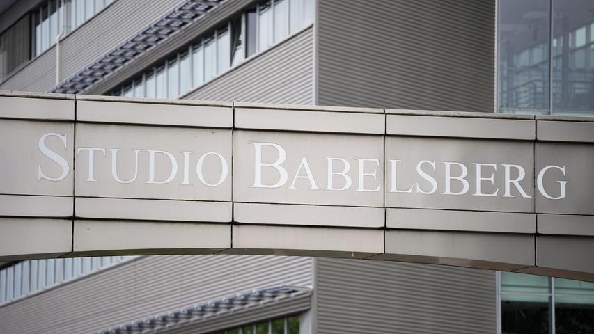 Man beobachte die Lage, heißt es aus dem Filmstudio Babelsberg. (Archivbild) Man beobachte die Lage, heißt es aus dem Filmstudio Babelsberg. (Archivbild)