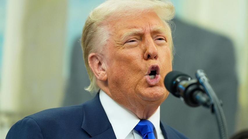 Trump kündigte Gespräche mit Vertretern der Filmindustrie an. Trump kündigte Gespräche mit Vertretern der Filmindustrie an.