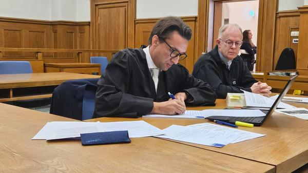 Verhandlung_JörgAlt