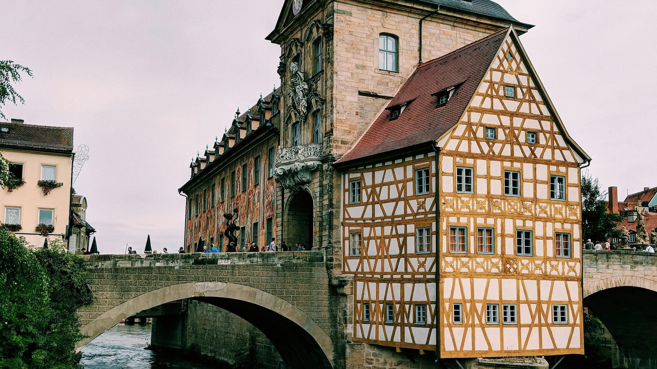 sebastian-puskeiler-kOFTeDU-nEc-unsplash