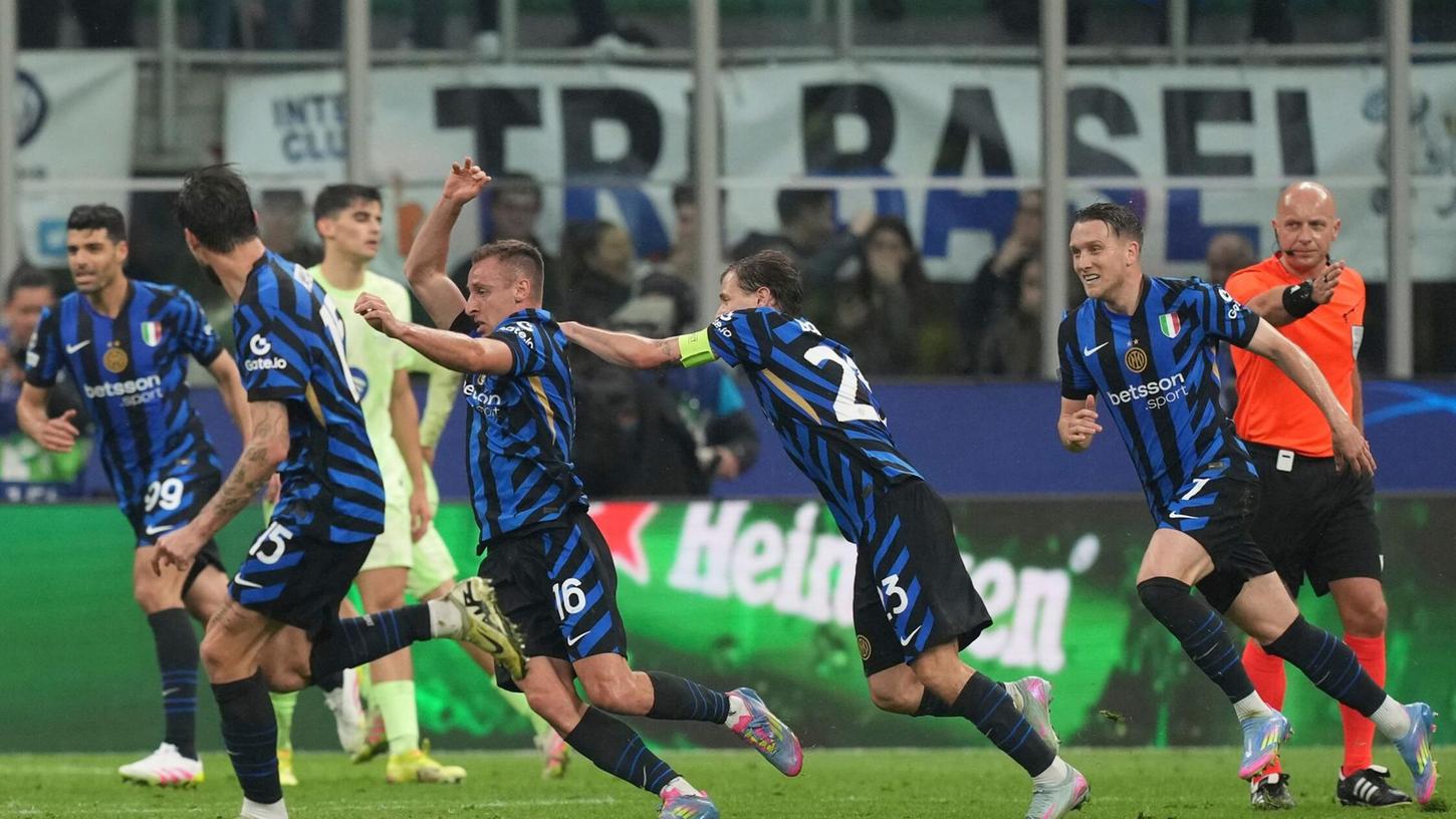 Die Inter-Spieler feiern den Einzug ins Finale der Champions League. Die Inter-Spieler feiern den Einzug ins Finale der Champions League.