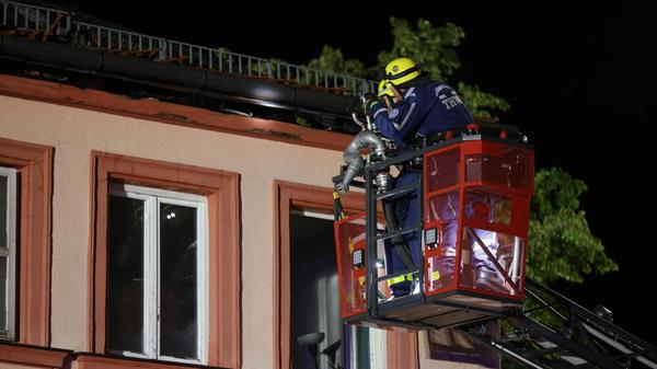 Mitte April brach der zweite Brand aus. Näheres zu diesem Feuer war zunächst unbekannt.