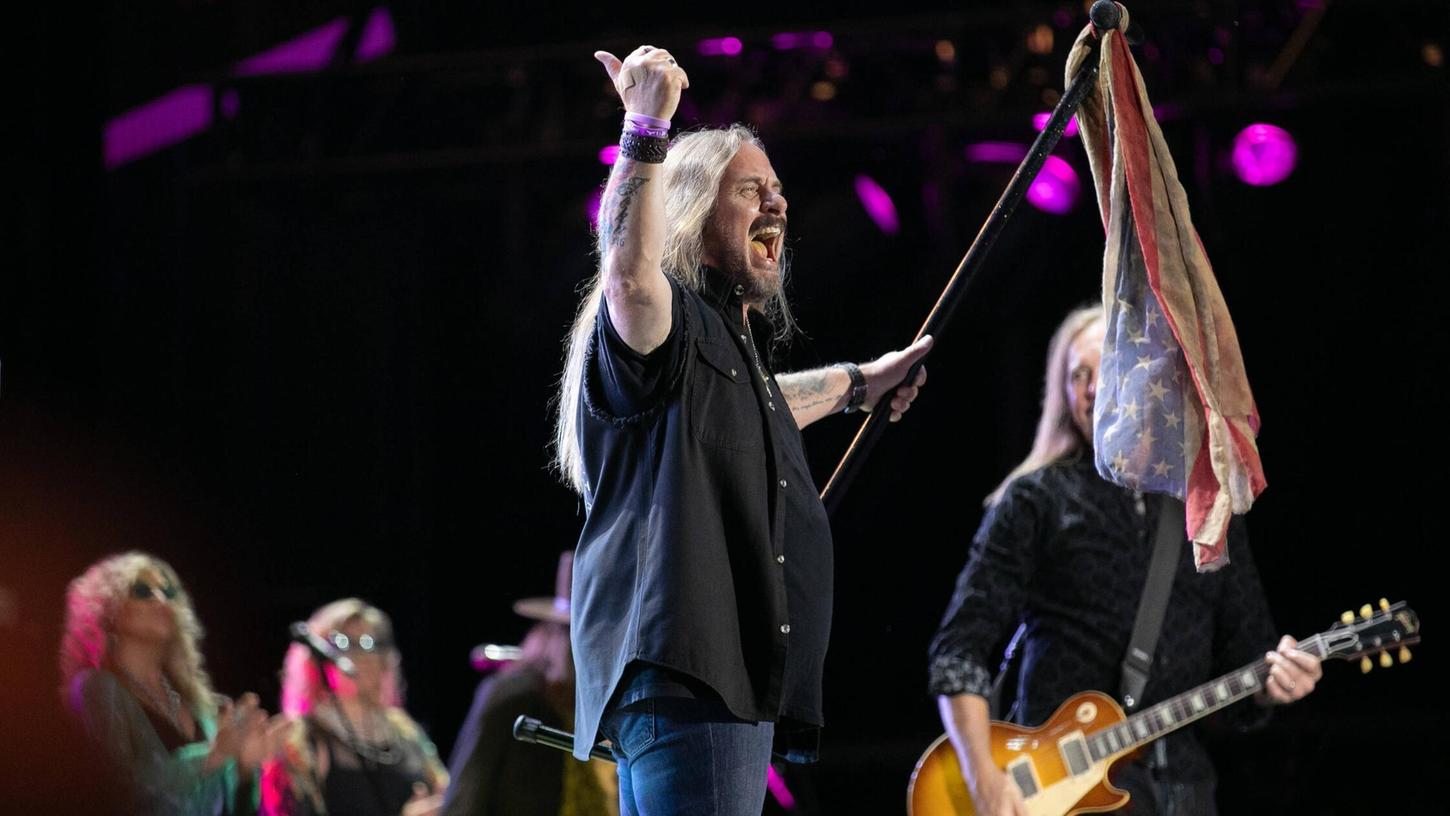 Lynyrd Skynyrd um Sänger Johnny Van Zant kommen nach Deutschland. Lynyrd Skynyrd um Sänger Johnny Van Zant kommen nach Deutschland.