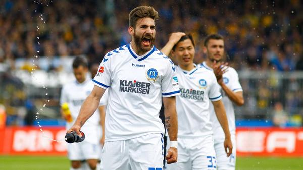 Beim KSC ist Valentini von Beginn an Leistungsträger: Er absolviert 26 Spiele, davon 24 in der Startelf. Valentini verpasst in seiner ersten Spielzeit den Aufstieg in die Bundesliga über die Relegation nur denkbar knapp