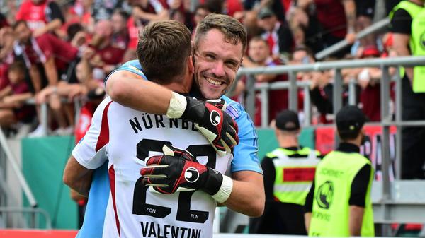 Valentini: "Ein besonderer Dank gilt vor allem meiner Familie, meinen Freunden, allen Mitspielern, allen voran Christian Mathenia und Hanno Behrens, allen Trainern inklusive Staff, unserem Teammanager Boban Pribanovic, der immer für mich da war sowie allen Mitarbeitern des Clubs."