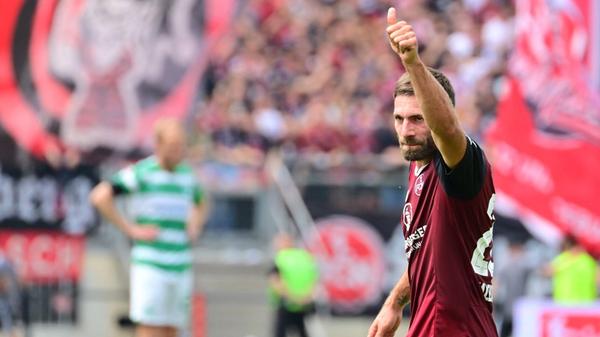 Zum Ausklang seiner aktiven Karriere bedankt sich Valentini auch bei den Fans: "Zu guter Letzt will ich mich bei allen Club-Fans bedanken, da ich die Liebe der Fans immer gespürt und mit auf den Platz genommen habe.“