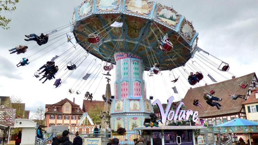 Zum 13. Mal findet auf dem Marktplatz und Martin-Luther-Platz die Kinder-Kirchweih statt. Zum 13. Mal findet auf dem Marktplatz und Martin-Luther-Platz die Kinder-Kirchweih statt.