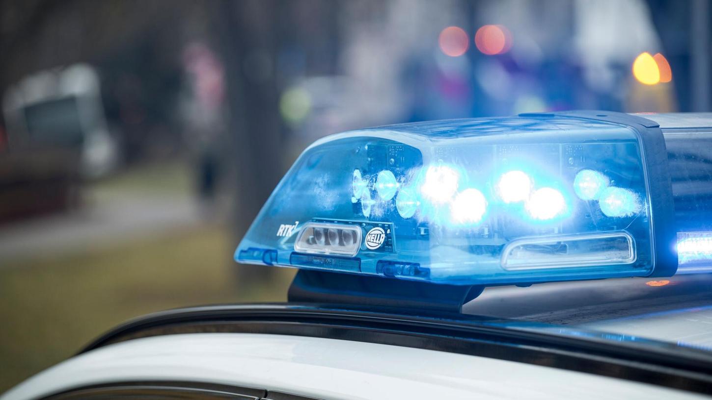 Die Polizei gibt Entwarnung in einem Vermisstenfall aus Erlangen. (Symbolbild) Die Polizei gibt Entwarnung in einem Vermisstenfall aus Erlangen. (Symbolbild)