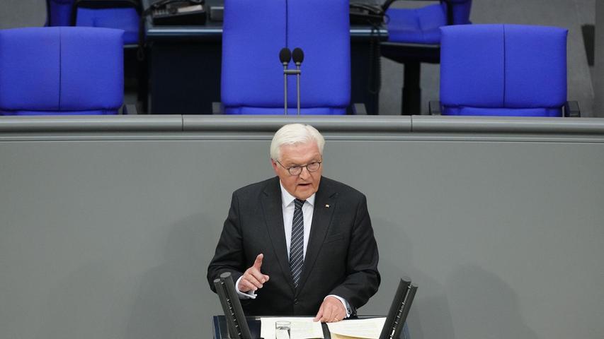 80 Jahre nach Kriegsende: Bundespräsident Steinmeier ruft zum Festhalten an den Lehren aus der NS-Diktatur auf. 80 Jahre nach Kriegsende: Bundespräsident Steinmeier ruft zum Festhalten an den Lehren aus der NS-Diktatur auf.