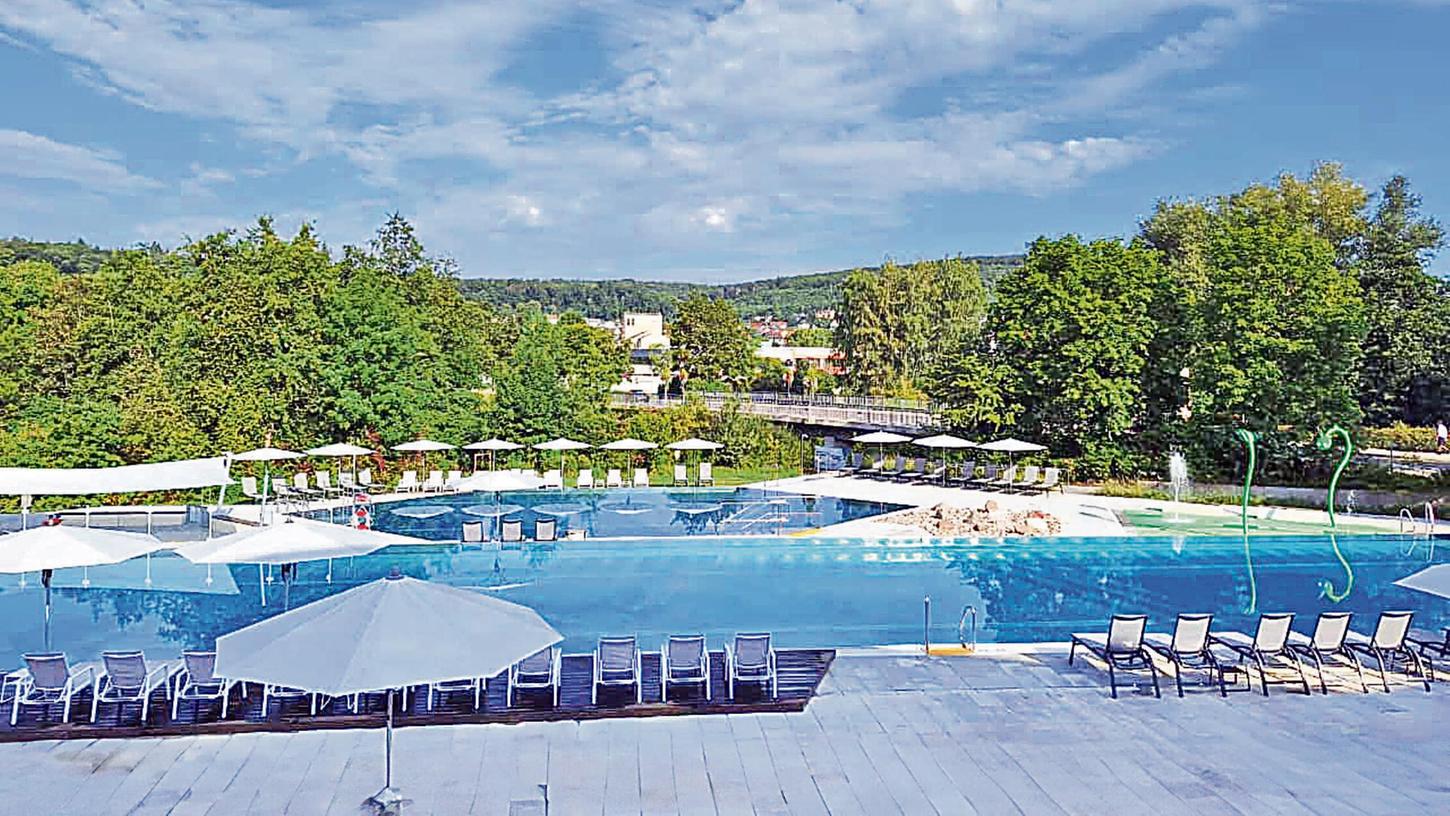 Am Samstag startet das Freibad der Altmühltherme Treuchtlingen offiziell in die Saison. Weißenburg, Pappenheim und Pleinfeld folgen am Wochenende darauf. Am Samstag startet das Freibad der Altmühltherme Treuchtlingen offiziell in die Saison. Weißenburg, Pappenheim und Pleinfeld folgen am Wochenende darauf.