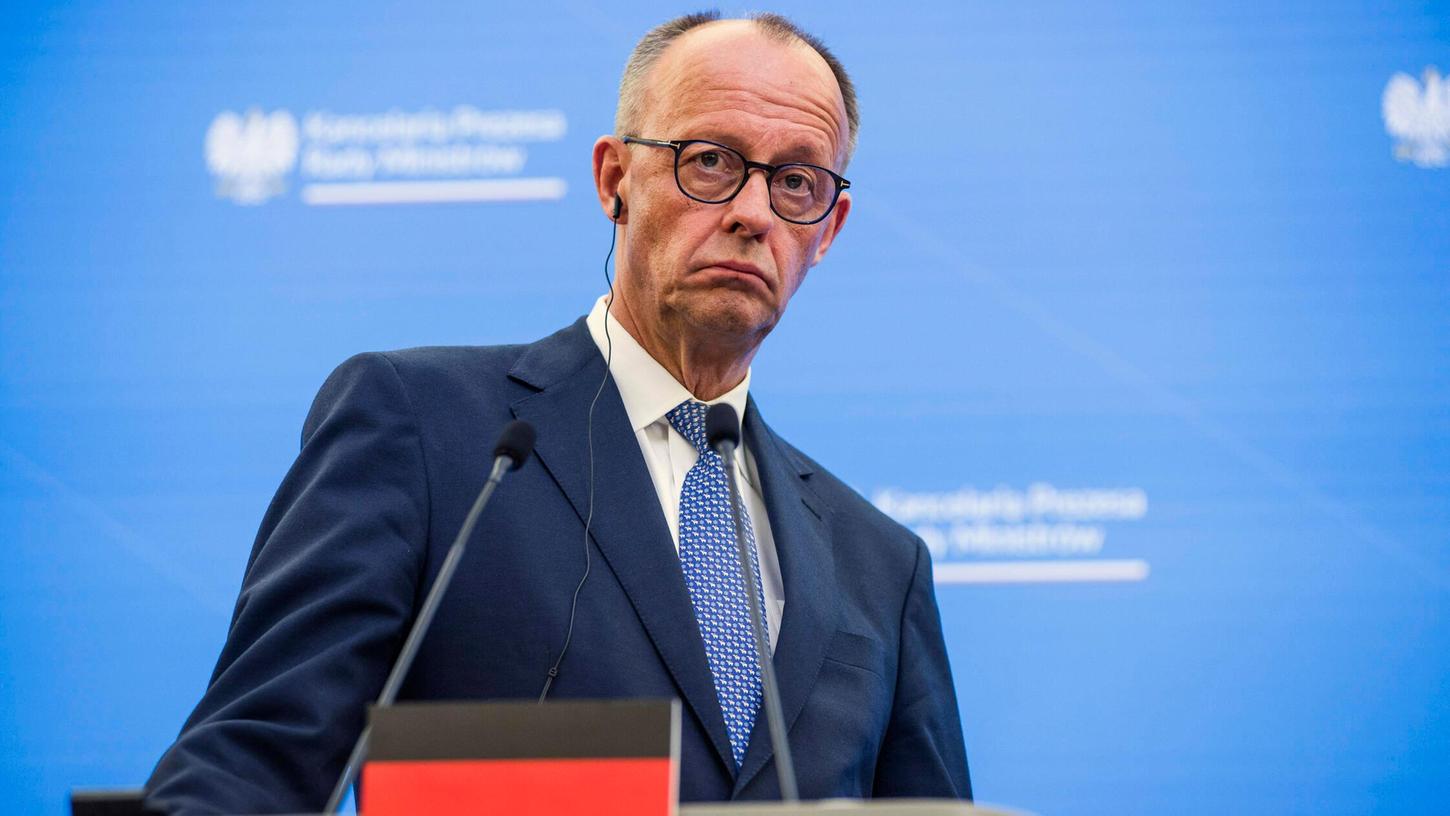 Friedrich Merz ist noch nicht mal eine Woche im Amt und schon rankt sich die erste Verwirrung um ihn. Friedrich Merz ist noch nicht mal eine Woche im Amt und schon rankt sich die erste Verwirrung um ihn.