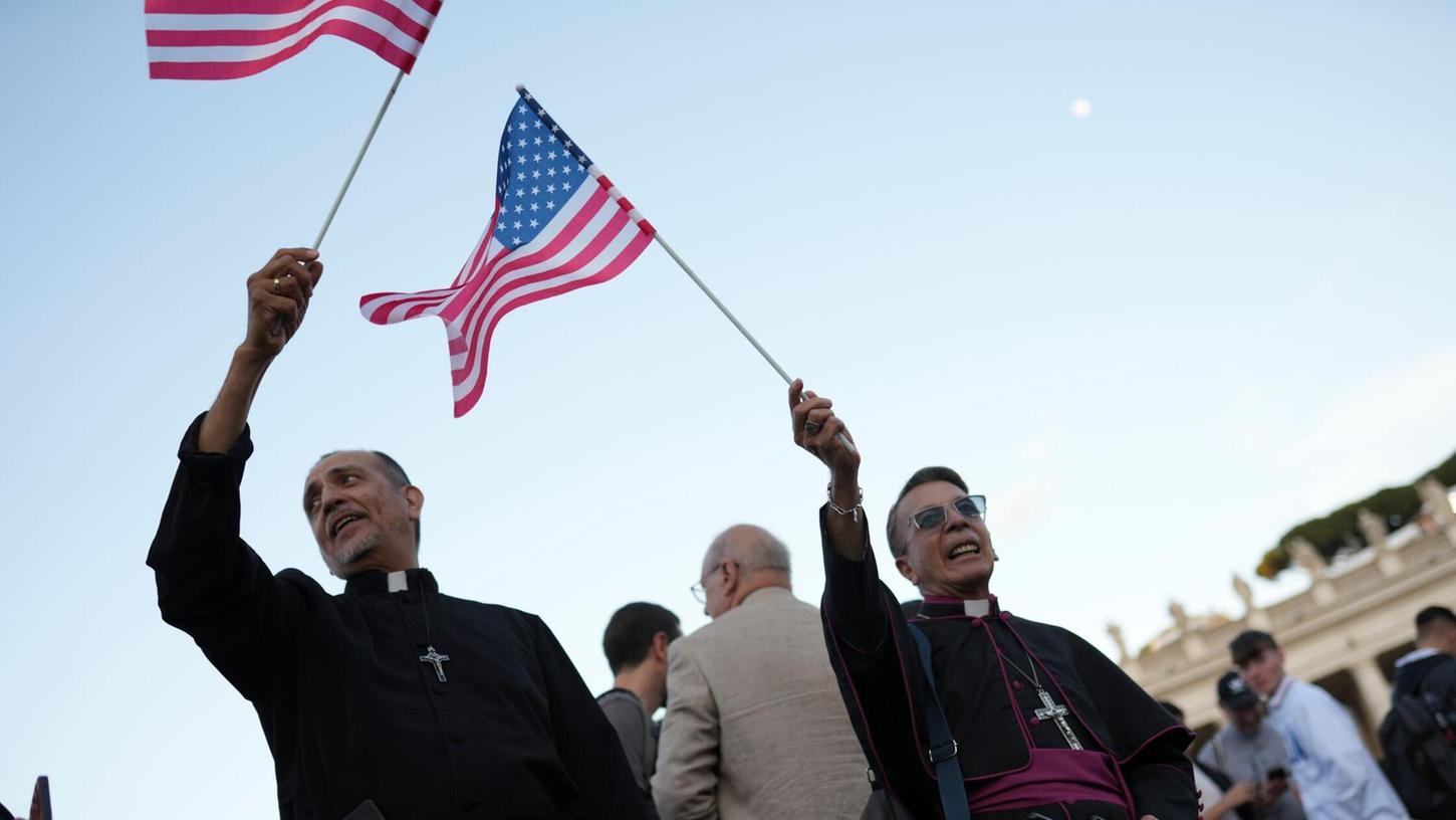 Zum ersten Mal ist ein US-Amerikaner Oberhaupt der katholischen Kirche. Zum ersten Mal ist ein US-Amerikaner Oberhaupt der katholischen Kirche.