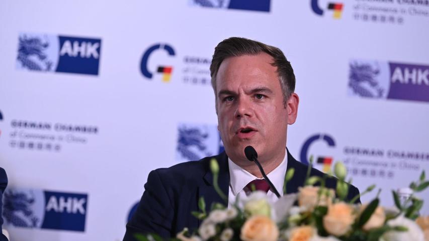 Die deutsche Auslandshandelskammer sieht in China weiter Unsicherheiten für Firmen aus Deutschland. (Archivbild) Die deutsche Auslandshandelskammer sieht in China weiter Unsicherheiten für Firmen aus Deutschland. (Archivbild)