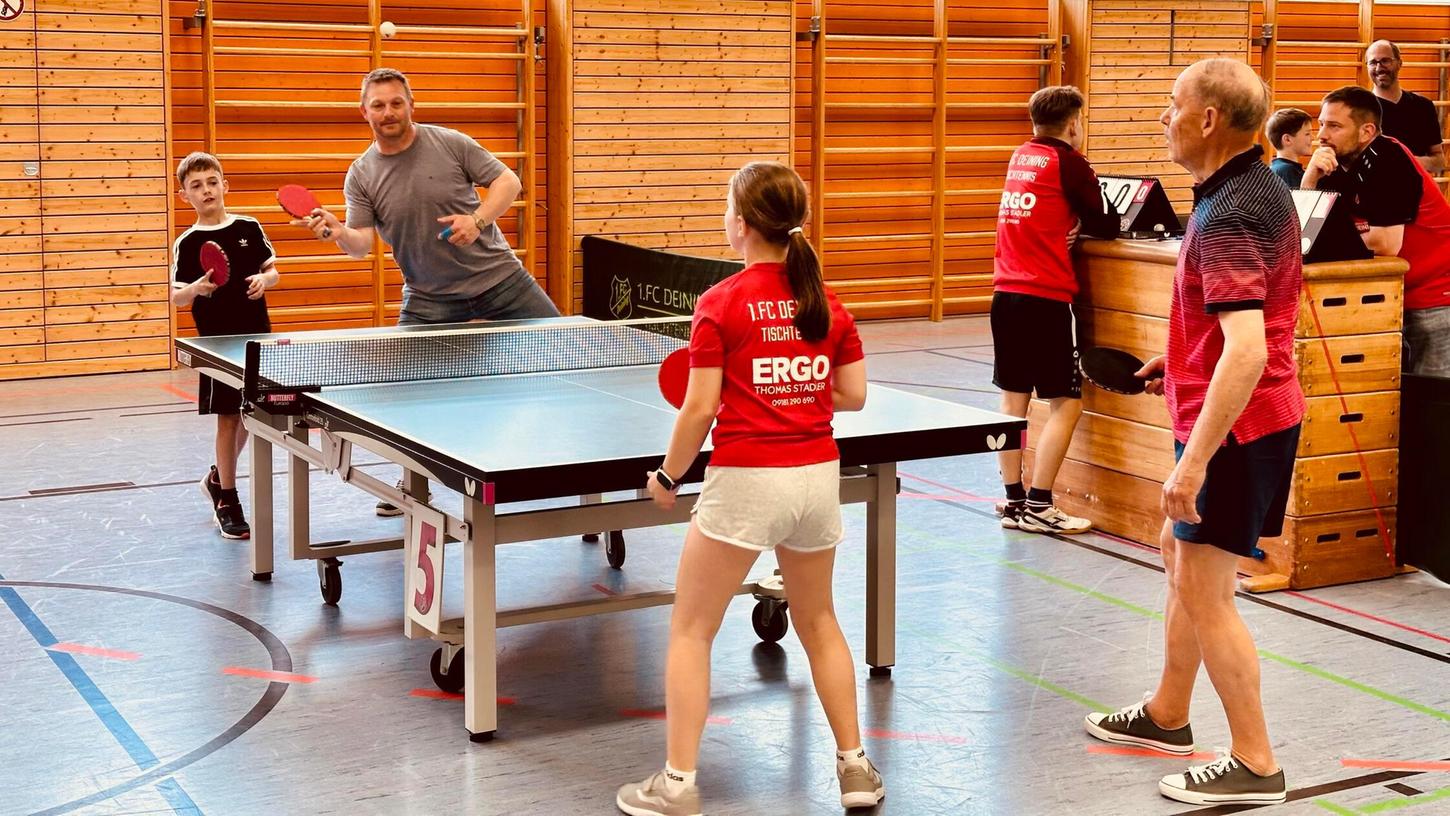 Der Tischtennis Grand Prix in Deining lockte 20 Mannschaften an die grünen Tische. Der Tischtennis Grand Prix in Deining lockte 20 Mannschaften an die grünen Tische.