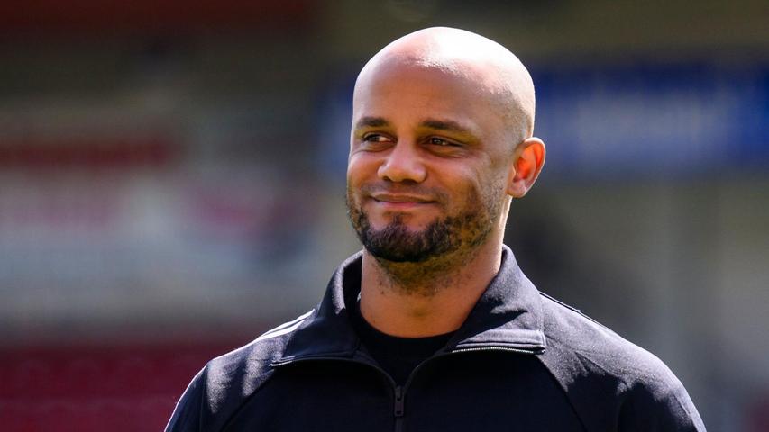 Vincent Kompany freut sich auf die Meisterschale. Vincent Kompany freut sich auf die Meisterschale.