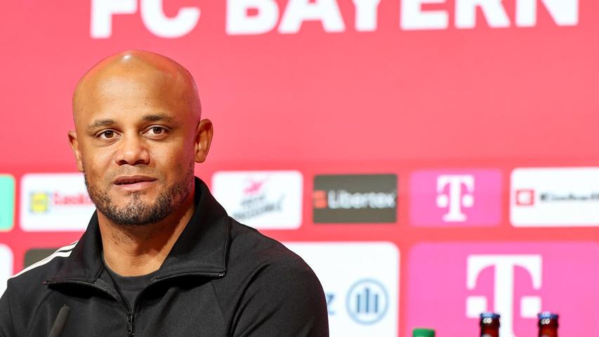 Trainer Vincent Kompany freut sich auf die Meisterschale. Trainer Vincent Kompany freut sich auf die Meisterschale.