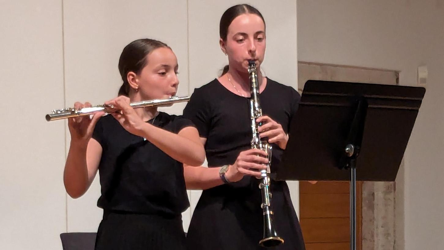 Die Sing- und Musikschule der Stadt Neumarkt bietet Kindern, Jugendlichen und Erwachsenen Unterricht in allen gängigen Instrumenten sowie im Fach Gesang. Die Sing- und Musikschule der Stadt Neumarkt bietet Kindern, Jugendlichen und Erwachsenen Unterricht in allen gängigen Instrumenten sowie im Fach Gesang.