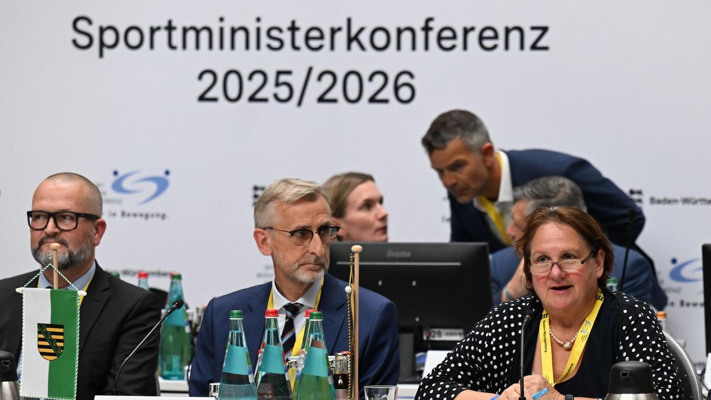 Kommen die Olympischen Spiele nach Deutschland? Die Sportminister erhoffen sich davon Impulse für die Entwicklung des Sports hierzulande. Kommen die Olympischen Spiele nach Deutschland? Die Sportminister erhoffen sich davon Impulse für die Entwicklung des Sports hierzulande.