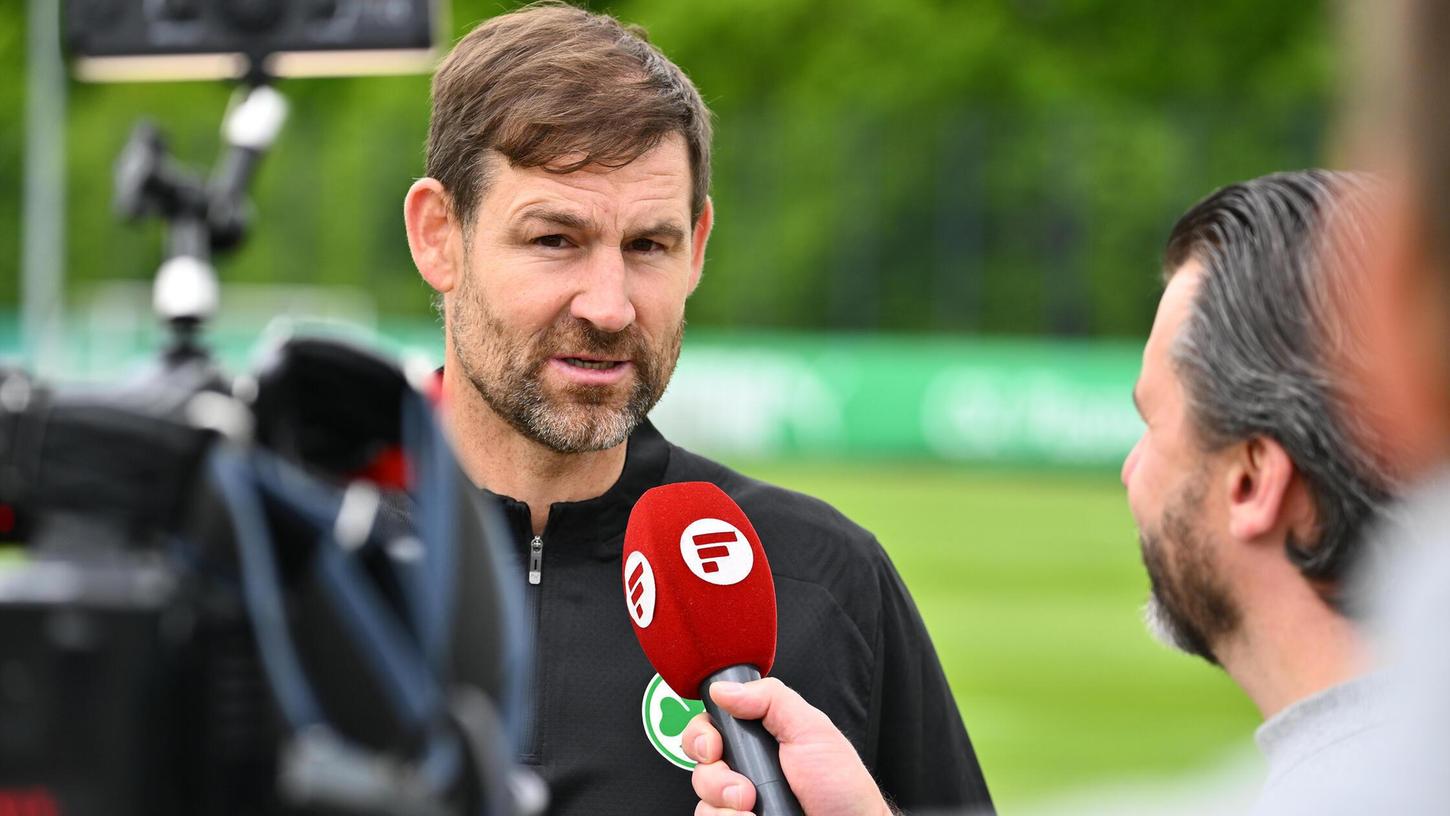 „Es kommt darauf an, dass wir als Mannschaft mutig agieren“, sagt der neue Trainer Thomas Kleine. „Es kommt darauf an, dass wir als Mannschaft mutig agieren“, sagt der neue Trainer Thomas Kleine.