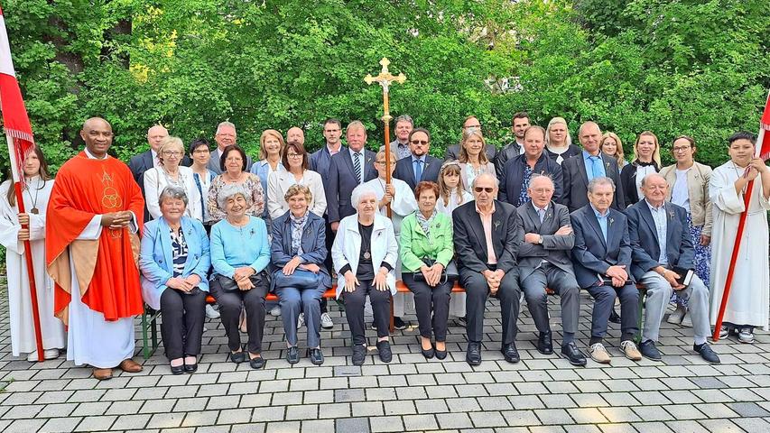 Jubelkonfirmationen und Jubelkommunionen rund um Pegnitz und Auerbach Jubelkonfirmationen und Jubelkommunionen rund um Pegnitz und Auerbach