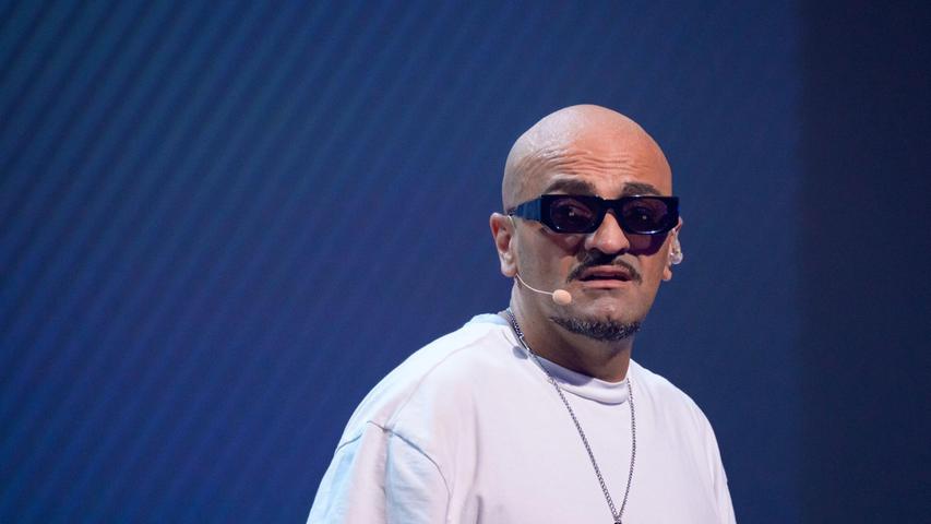 Zahlreiche Szenegrößen in den sozialen Medien meldeten sich zu Wort, um ihre Trauer und Fassungslosigkeit über Xatars Tod mit ihren Fans zu teilen. Zahlreiche Szenegrößen in den sozialen Medien meldeten sich zu Wort, um ihre Trauer und Fassungslosigkeit über Xatars Tod mit ihren Fans zu teilen.