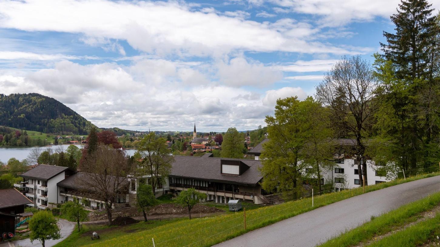 In der inzwischen geschlossenen Seniorenresidenz Schliersee sollen Pflegemissstände geherrscht haben. (Archivbild) In der inzwischen geschlossenen Seniorenresidenz Schliersee sollen Pflegemissstände geherrscht haben. (Archivbild)