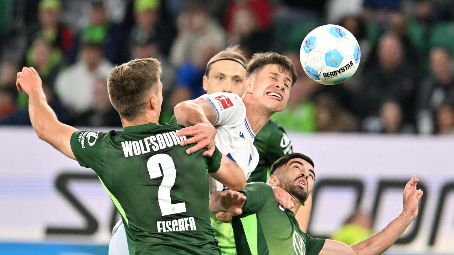 Wolfsburg und Hoffenheim lieferten sich ein umkämpftes Duell. Wolfsburg und Hoffenheim lieferten sich ein umkämpftes Duell.