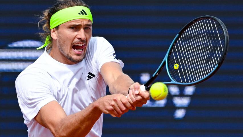 Alexander Zverev hat sein Auftaktspiel in Rom gewonnen. Alexander Zverev hat sein Auftaktspiel in Rom gewonnen.
