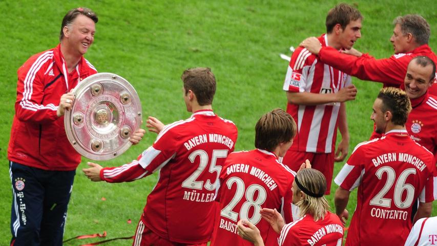 Louis van Gaal (l) prägte die Karriere von Thomas Müller entscheidend. Louis van Gaal (l) prägte die Karriere von Thomas Müller entscheidend.