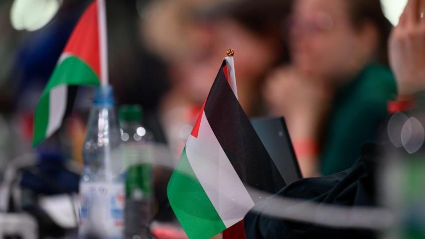 Der Nahost-Konflikt trieb viele beim Linken-Parteitag um. Der Nahost-Konflikt trieb viele beim Linken-Parteitag um.