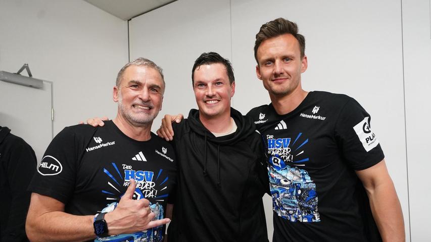 Drei Aufstiegsmacher: HSV-Sportvorstand Stefan Kuntz (l), Trainer Merlin Polzin und Sportdirektor Claus Costa Drei Aufstiegsmacher: HSV-Sportvorstand Stefan Kuntz (l), Trainer Merlin Polzin und Sportdirektor Claus Costa