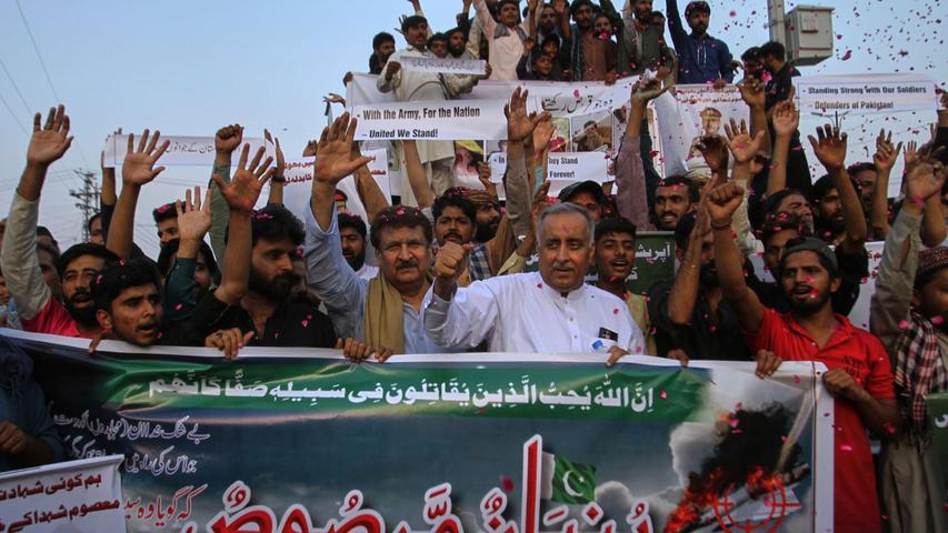 Jubelszenen gab es auch in Pakistan. Jubelszenen gab es auch in Pakistan.