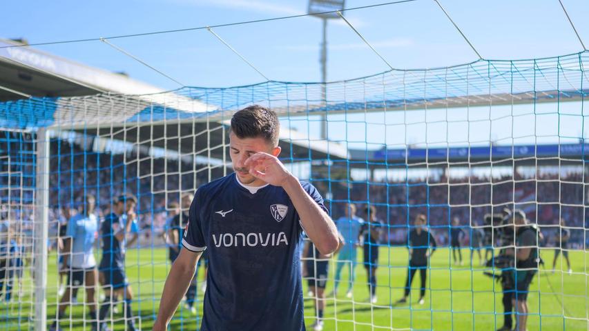 Der langjährige Kapitän Anthony Losilla hört als Spieler beim VfL Bochum auf. Der langjährige Kapitän Anthony Losilla hört als Spieler beim VfL Bochum auf.