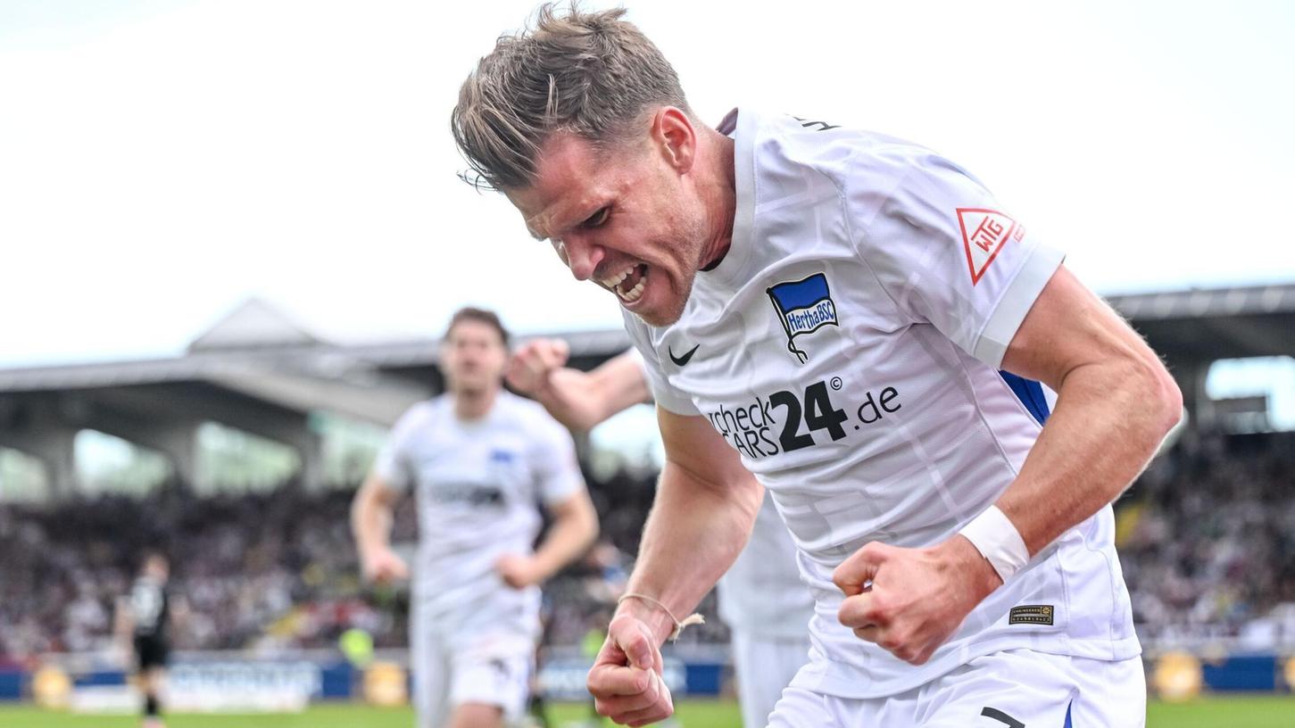Florian Niederlechner kehrt angeblich zu den „Löwen“ zurück. Florian Niederlechner kehrt angeblich zu den „Löwen“ zurück.