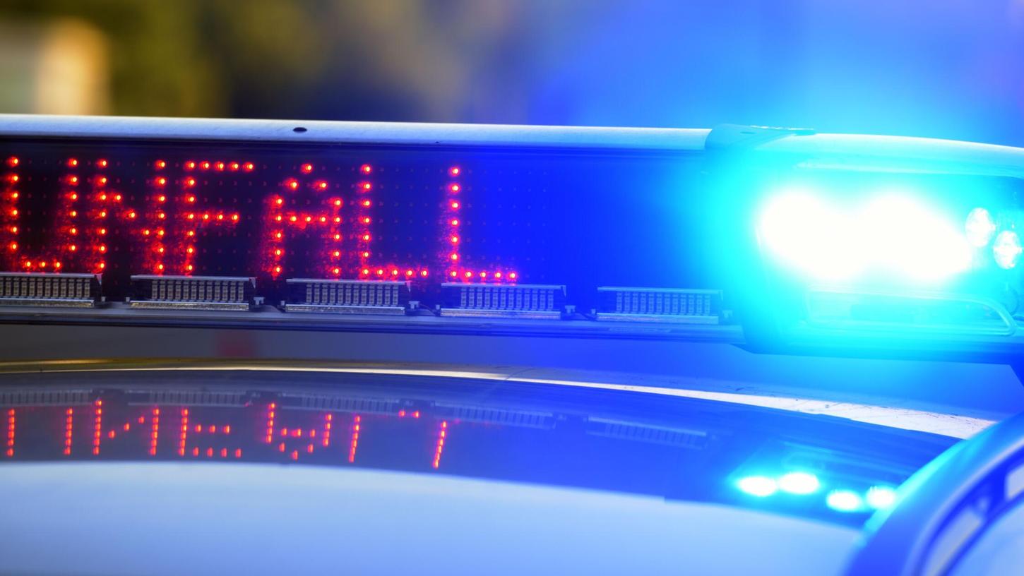 Die Polizei Gunzenhausen, die Feuerwehr und sogar die Straßenmeisterei mussten nach Markt Berolzheim ausrücken Die Polizei Gunzenhausen, die Feuerwehr und sogar die Straßenmeisterei mussten nach Markt Berolzheim ausrücken
