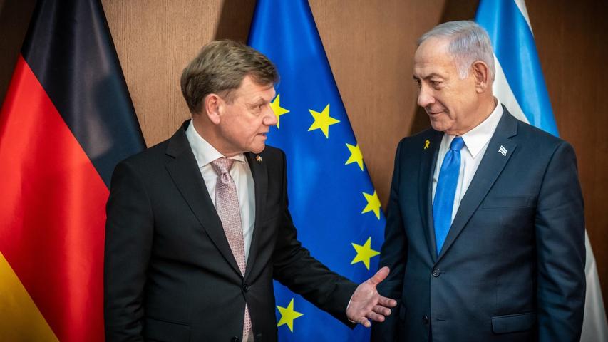 Der neue Außenminister Johann Wadephul (CDU) versichert beim Antrittsbesuch in Jerusalem: Israels Sicherheit bleibt deutsche Staatsraison. Der neue Außenminister Johann Wadephul (CDU) versichert beim Antrittsbesuch in Jerusalem: Israels Sicherheit bleibt deutsche Staatsraison.